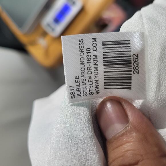 Yumi Kim Jubilee Spin Me Around Wrap Midi Dress Size X-Small Flutter Sleeve - Picture 9 of 12